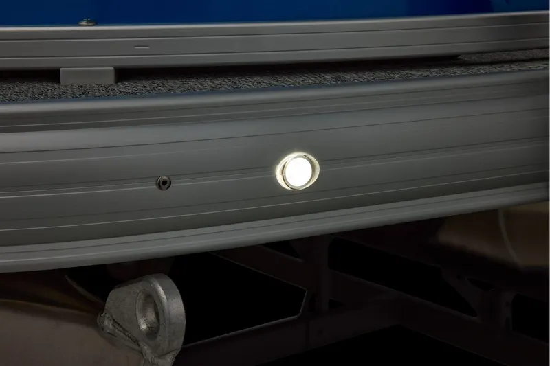 Slide: The Image of Sun Tracker Fishin' Barge 20 DLX 2026 - 37