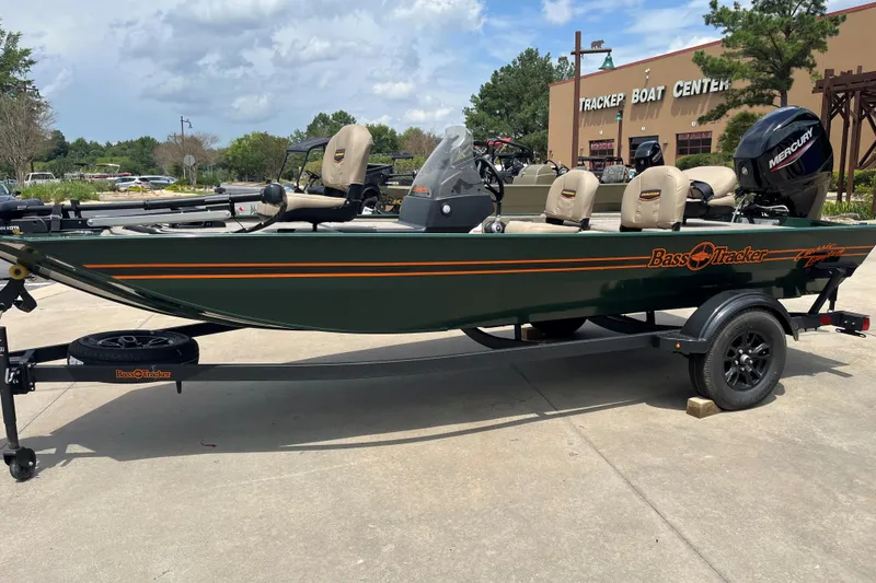 Slide: The Image of 2026 Tracker Bass Tracker Classic Limited boat at Tracker Boat Center. - 2