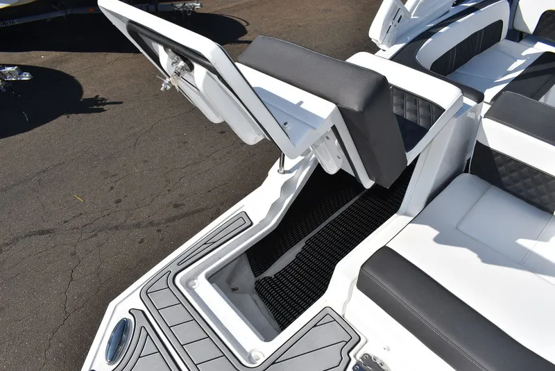 Slide: The Image of Monterey M-45 2024 - 14