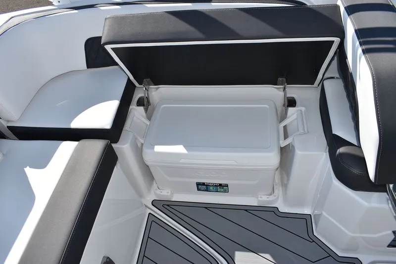 Slide: The Image of Monterey M-45 2024 - 23