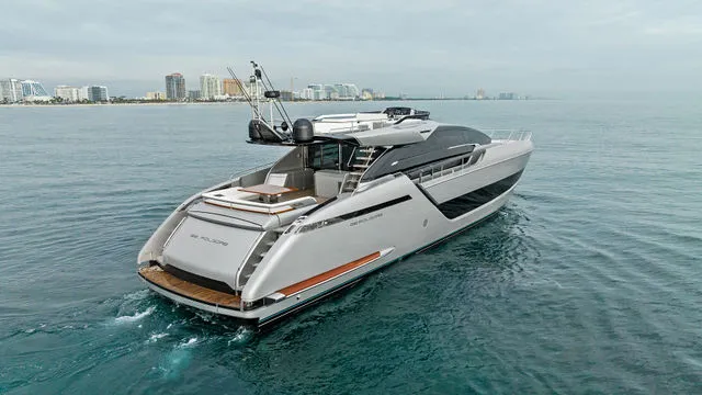 Slide: The Image of Riva 88' Folgore 2022 - 75