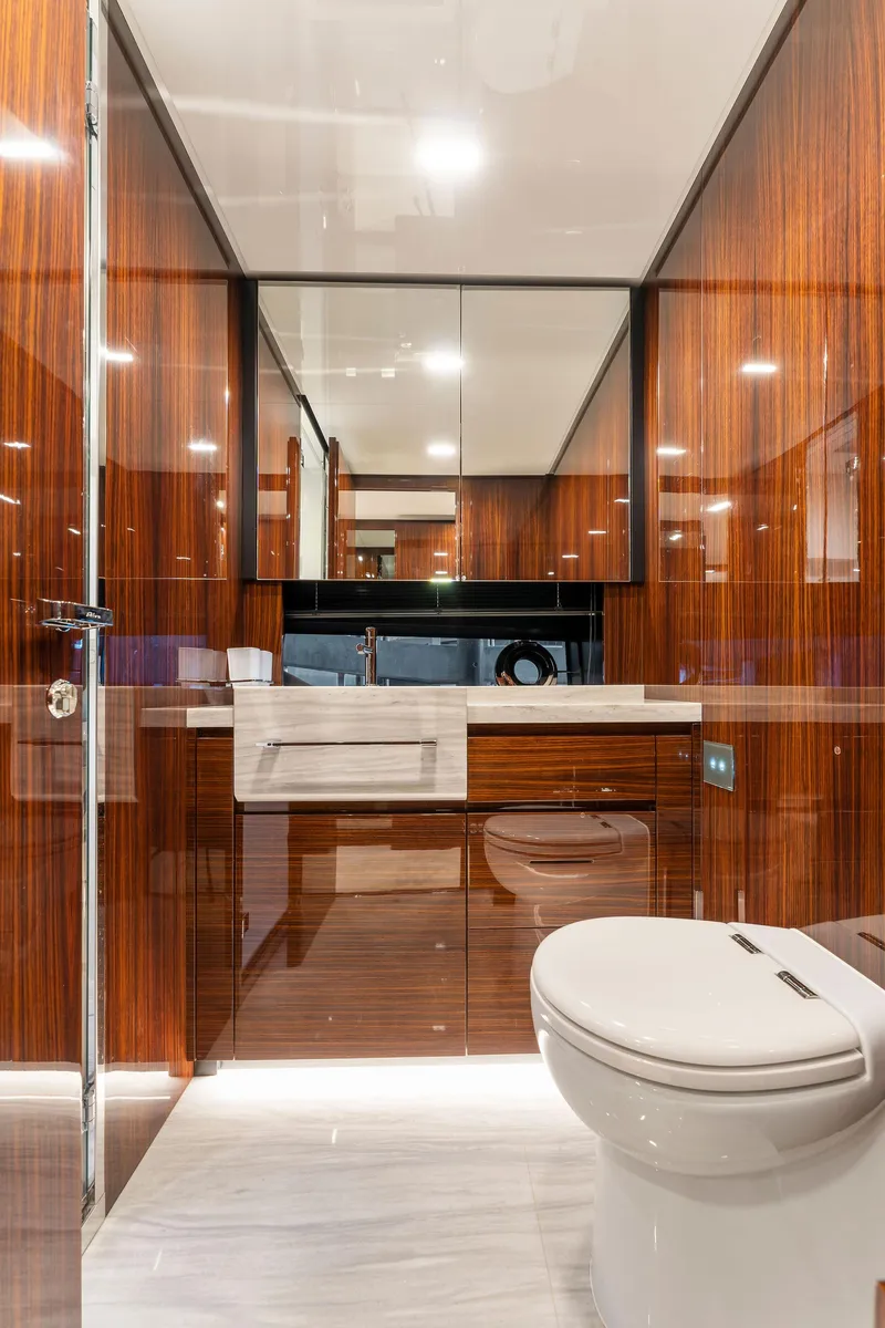 Slide: The Image of Riva 88' Folgore 2022 - 65