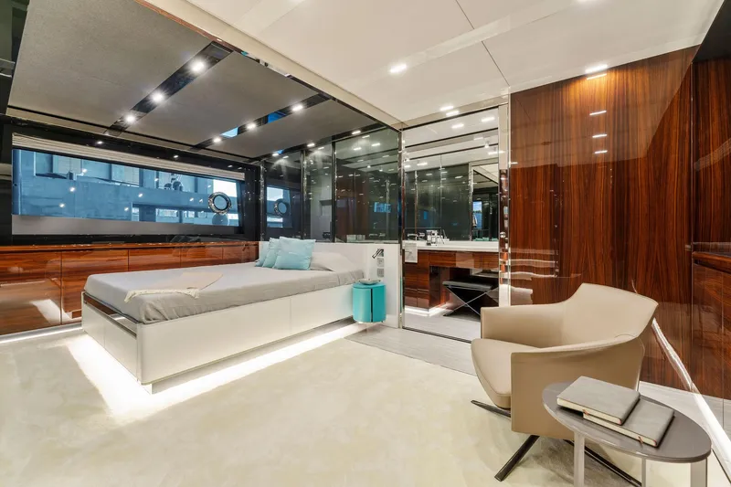 Slide: The Image of Riva 88' Folgore 2022 - 67