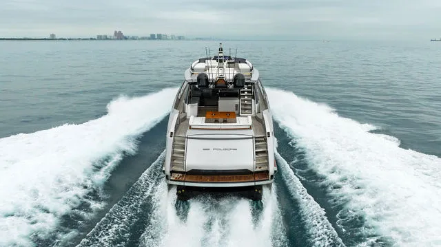 Slide: The Image of Riva 88' Folgore 2022 - 90