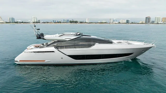 Slide: The Image of Riva 88' Folgore 2022 - 77