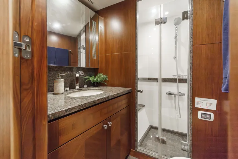 Slide: The Image of Ocean Alexander 90 Skylounge Motoryacht 2015 - 105
