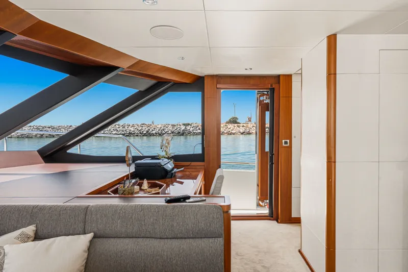 Slide: The Image of Ocean Alexander 90 Skylounge Motoryacht 2015 - 57
