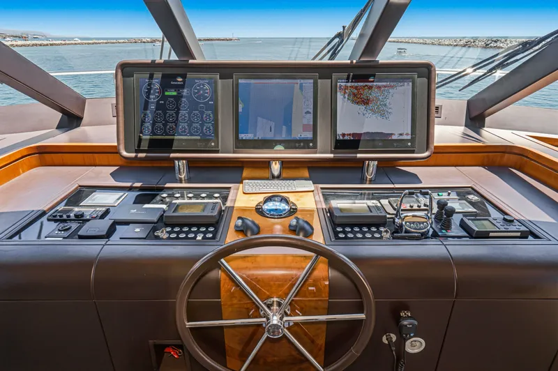 Slide: The Image of Ocean Alexander 90 Skylounge Motoryacht 2015 - 63