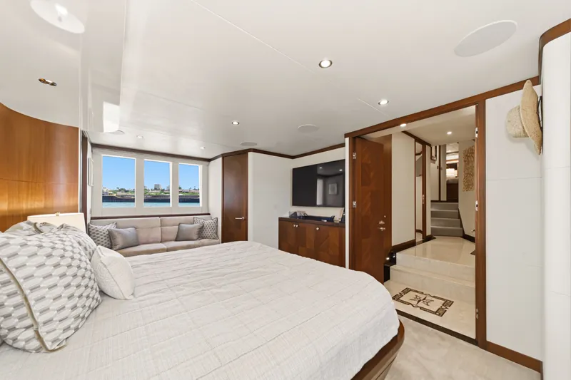 Slide: The Image of Ocean Alexander 90 Skylounge Motoryacht 2015 - 85