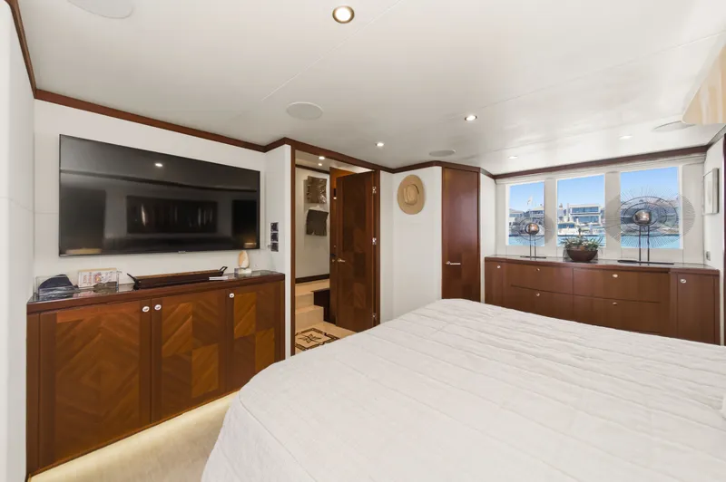 Slide: The Image of Ocean Alexander 90 Skylounge Motoryacht 2015 - 87