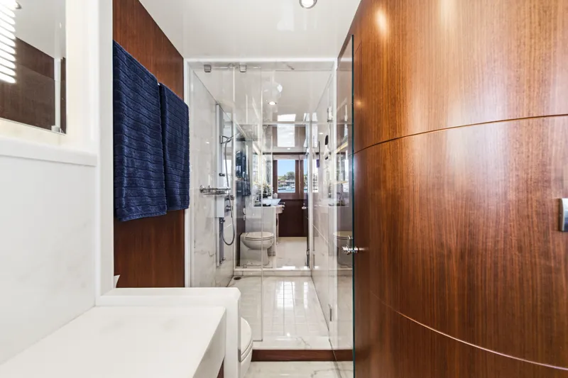 Slide: The Image of Ocean Alexander 90 Skylounge Motoryacht 2015 - 89