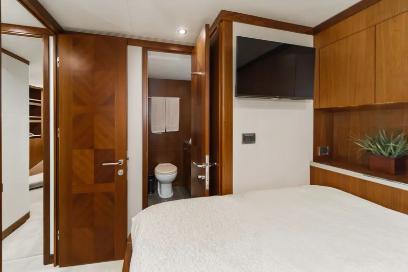 Slide: The Image of Ocean Alexander 90 Skylounge Motoryacht 2015 - 99