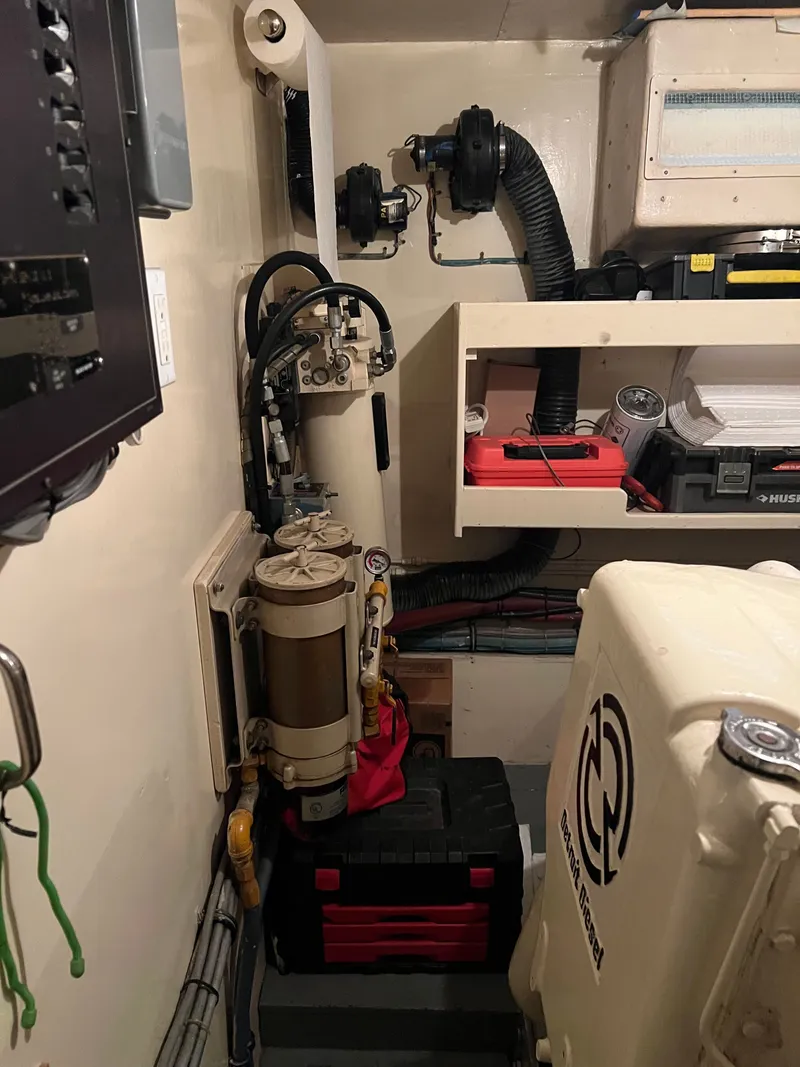 Slide: The Image of Engine room - 79
