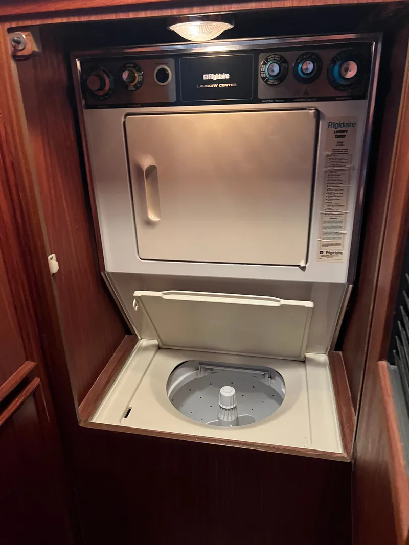 Slide: The Image of Washer / Dryer - 69