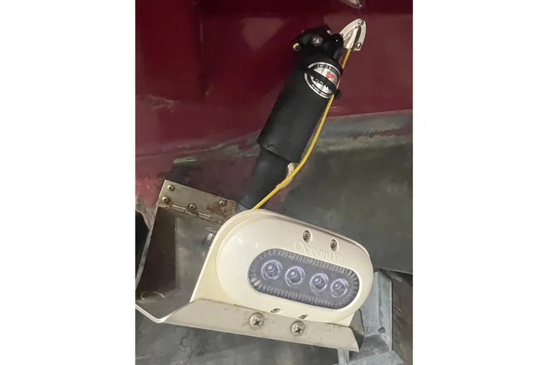 Slide: The Image of Trim tab and underwater light on a 2017 Cutwater C-24 Coupe boat. - 3