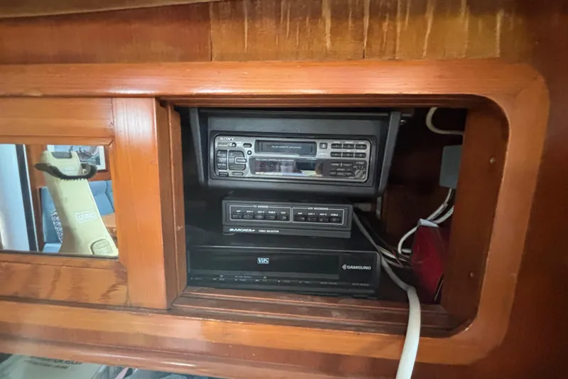 Slide: The Image of Vintage audio-visual setup on 1988 Tayana 52 yacht, featuring Sony and Samsung equipment. - 50