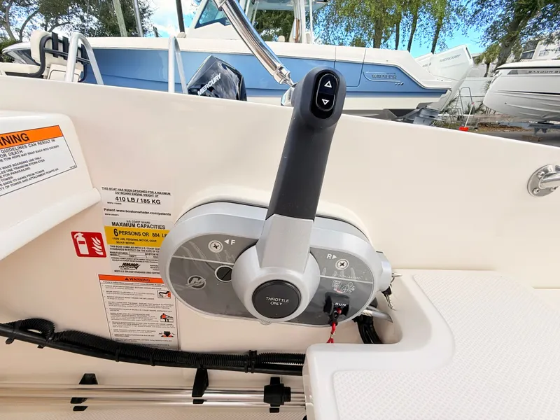 Slide: The Image of Boston Whaler 160 Super Sport 2027 - 25