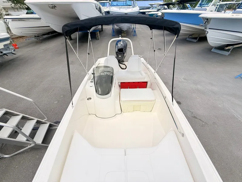 Slide: The Image of Boston Whaler 160 Super Sport 2027 - 38