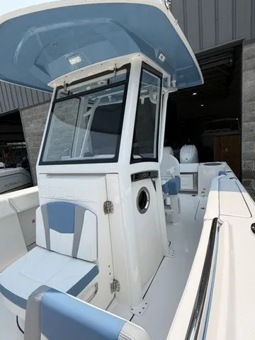 Slide: The Image of Robalo R250 Center Console 2026 - 13