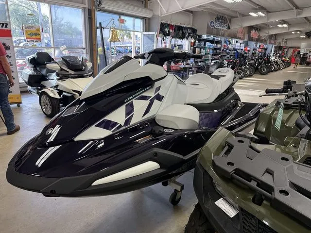 Slide: The Image of Yamaha VX Cruiser HO 2026 - 4