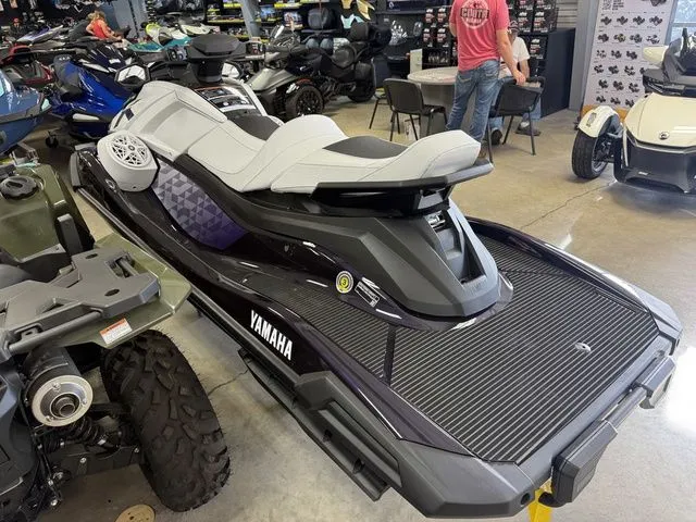 Slide: The Image of Yamaha VX Cruiser HO 2026 - 5