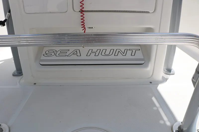 Slide: The Image of Sea Hunt BX20BR 2018 - 40