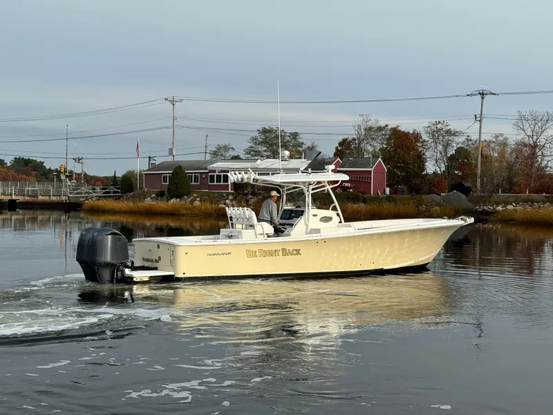 Slide: The Image of Regulator Marine 34SS 2012 - 1