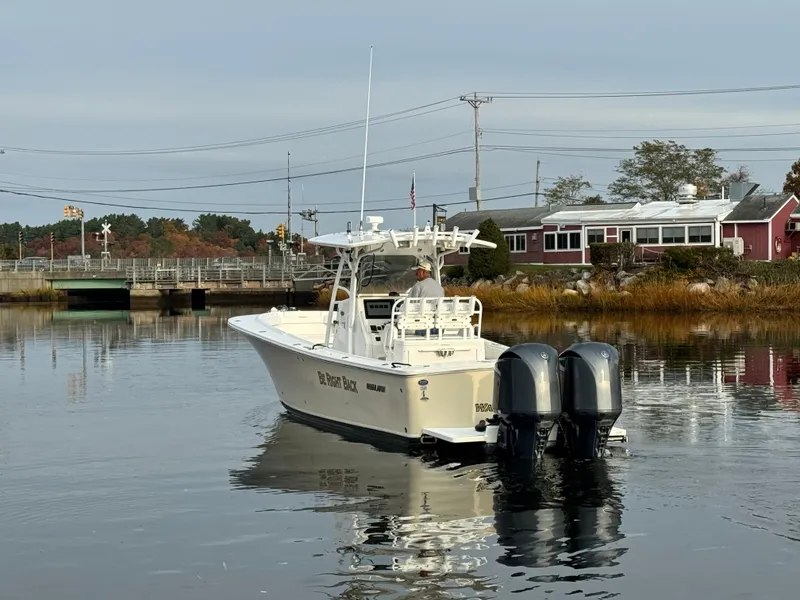 Slide: The Image of Regulator Marine 34SS 2012 - 4