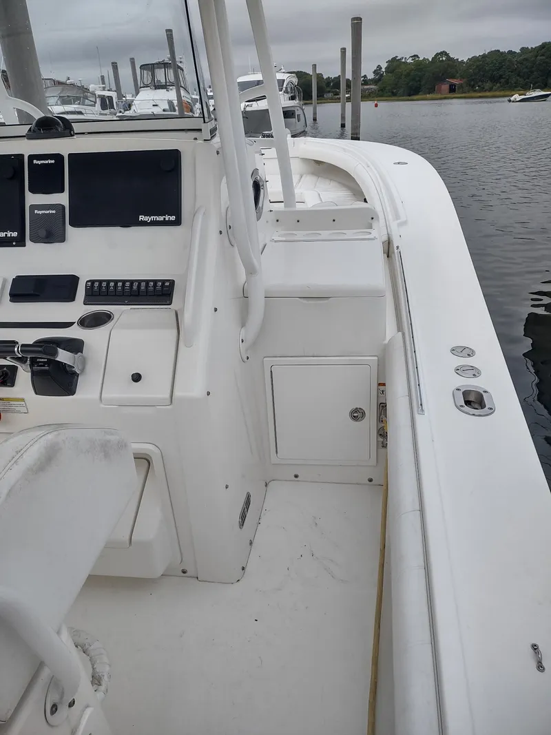 Slide: The Image of Regulator Marine 34SS 2012 - 9