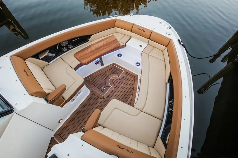 Slide: The Image of Sea Ray SLX 350 2016 - 21