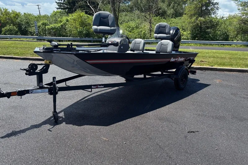 The Image of Tracker Bass Tracker Classic XL 2026 - undefined
