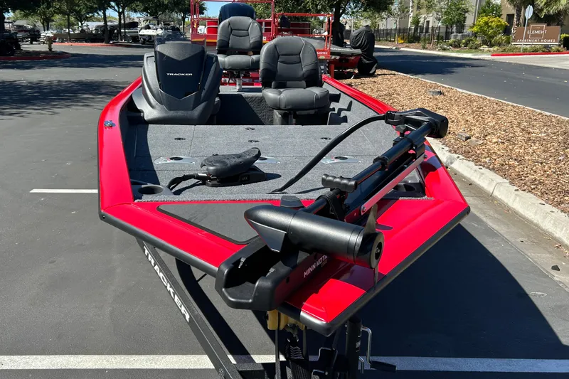 Slide: The Image of 2026 Tracker Pro Team 175 Crappie Edition boat with red trim and seating. - 4