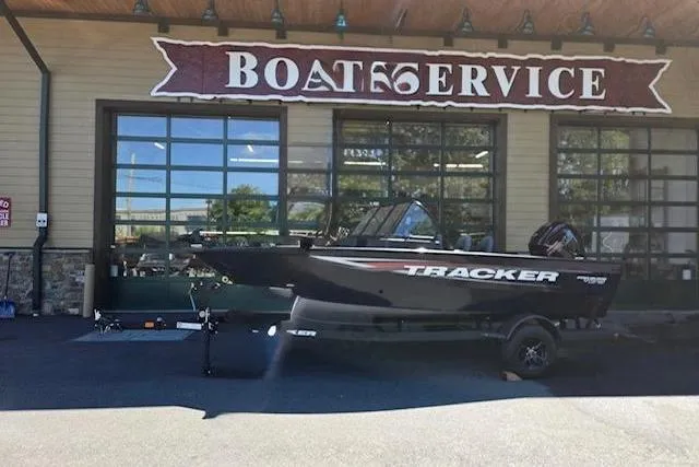 The Image of 2026 Tracker Pro Guide V-175 WT boat outside service center. - 0