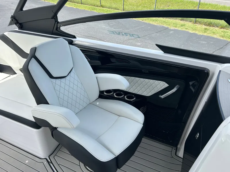 Slide: The Image of Yamaha 252SD 2025 - 20