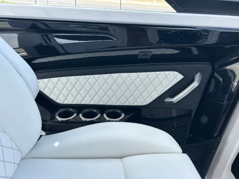 Slide: The Image of Yamaha 252SD 2025 - 21