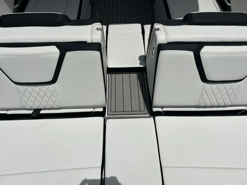 Slide: The Image of Yamaha 252SD 2025 - 7