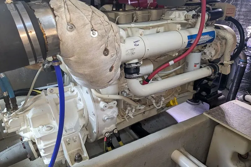 Slide: The Image of Engine room of a 2004 Meridian 411 Sedan boat. - 36