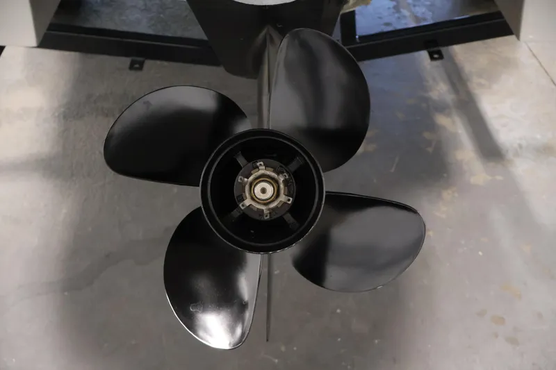 Slide: The Image of Propeller of 2015 Starcraft Star Step 220 I/O boat, close-up view. - 45