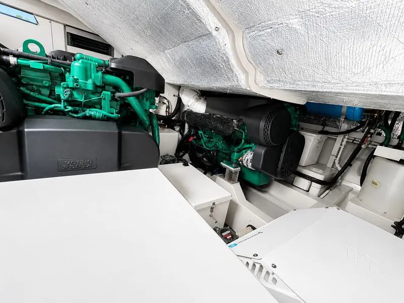 Slide: The Image of Sunseeker Predator 50 2019 - 43