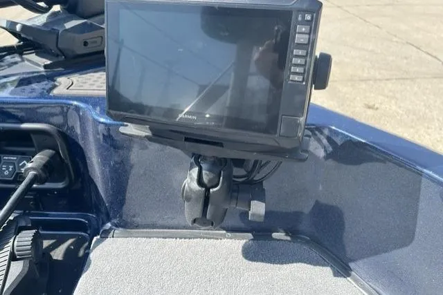 Slide: The Image of 2026 Nitro ZV19 Sport Pro dashboard with mounted navigation display. - 5