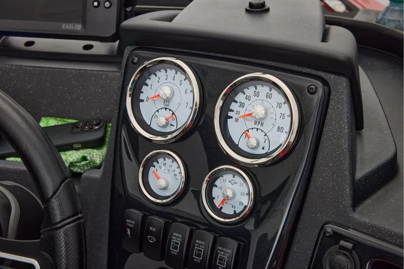 Slide: The Image of Tracker Targa V-18 WT 2026 - 51