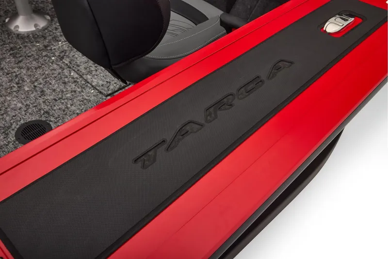 Slide: The Image of Tracker Targa V-18 WT 2026 - 60