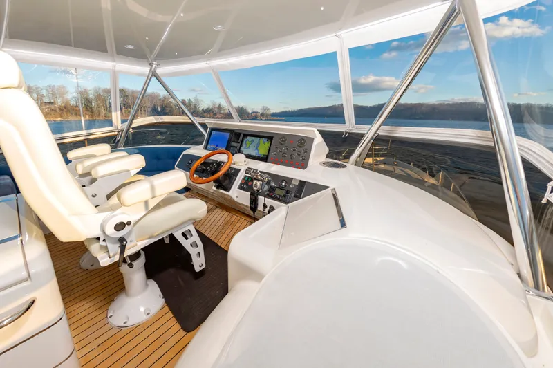 Slide: The Image of Helm of 2006 Princess 75 Motor Yacht on water. - 25