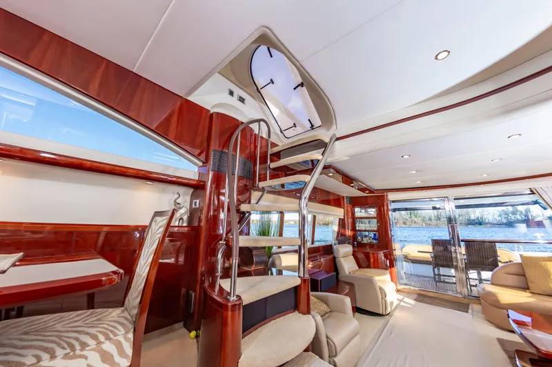 Slide: The Image of Luxurious interior of 2006 Princess 75 Motor Yacht with elegant furnishings. - 41