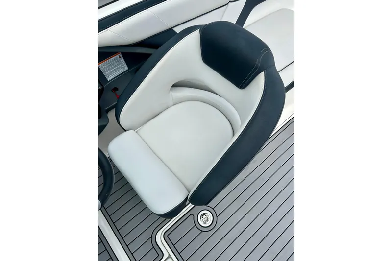 Slide: The Image of 2015 Yamaha Boats AR210 seat with sleek design and comfortable upholstery. - 33