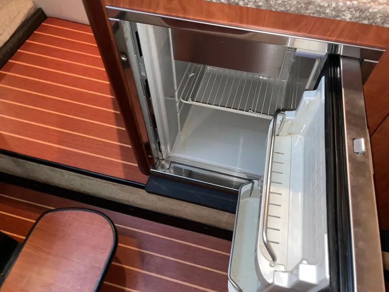 Slide: The Image of Open refrigerator in 2010 Monterey 280 Sport Cruiser. - 39
