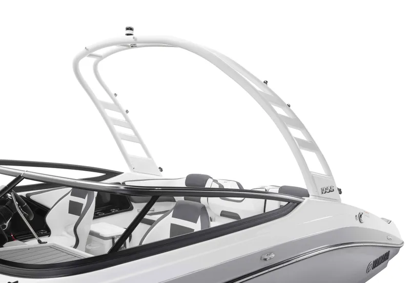 Slide: The Image of Yamaha 195S 2026 - 2