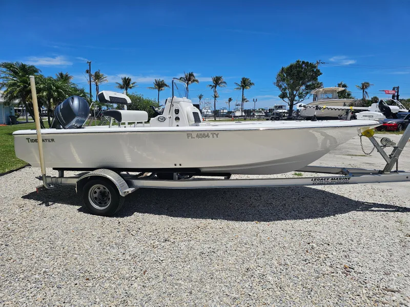 The Image of Tidewater Bay Max 1910 boat on trailer, year 2025. - 0