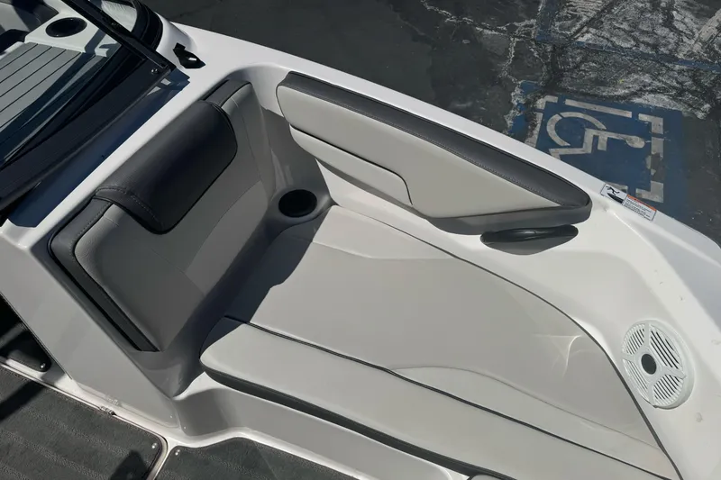 Slide: The Image of 2022 Yamaha Boats AR190 interior seating with sleek design and comfortable upholstery. - 14