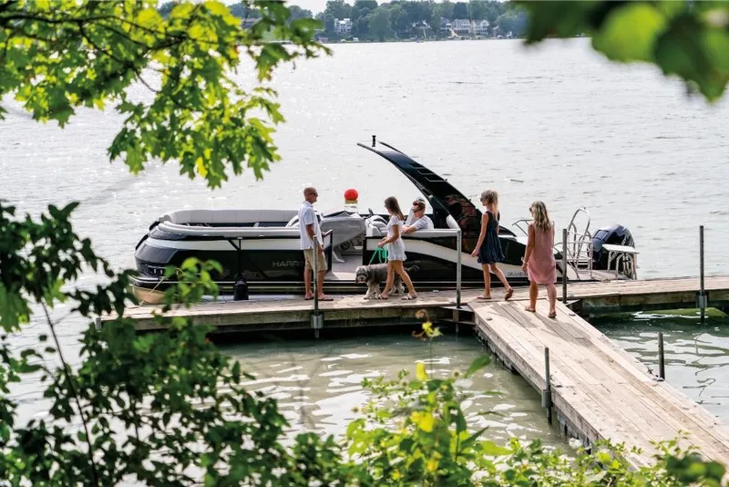 Slide: The Image of 2022-Harris-Grand-Mariner-250-MarineMax - 9
